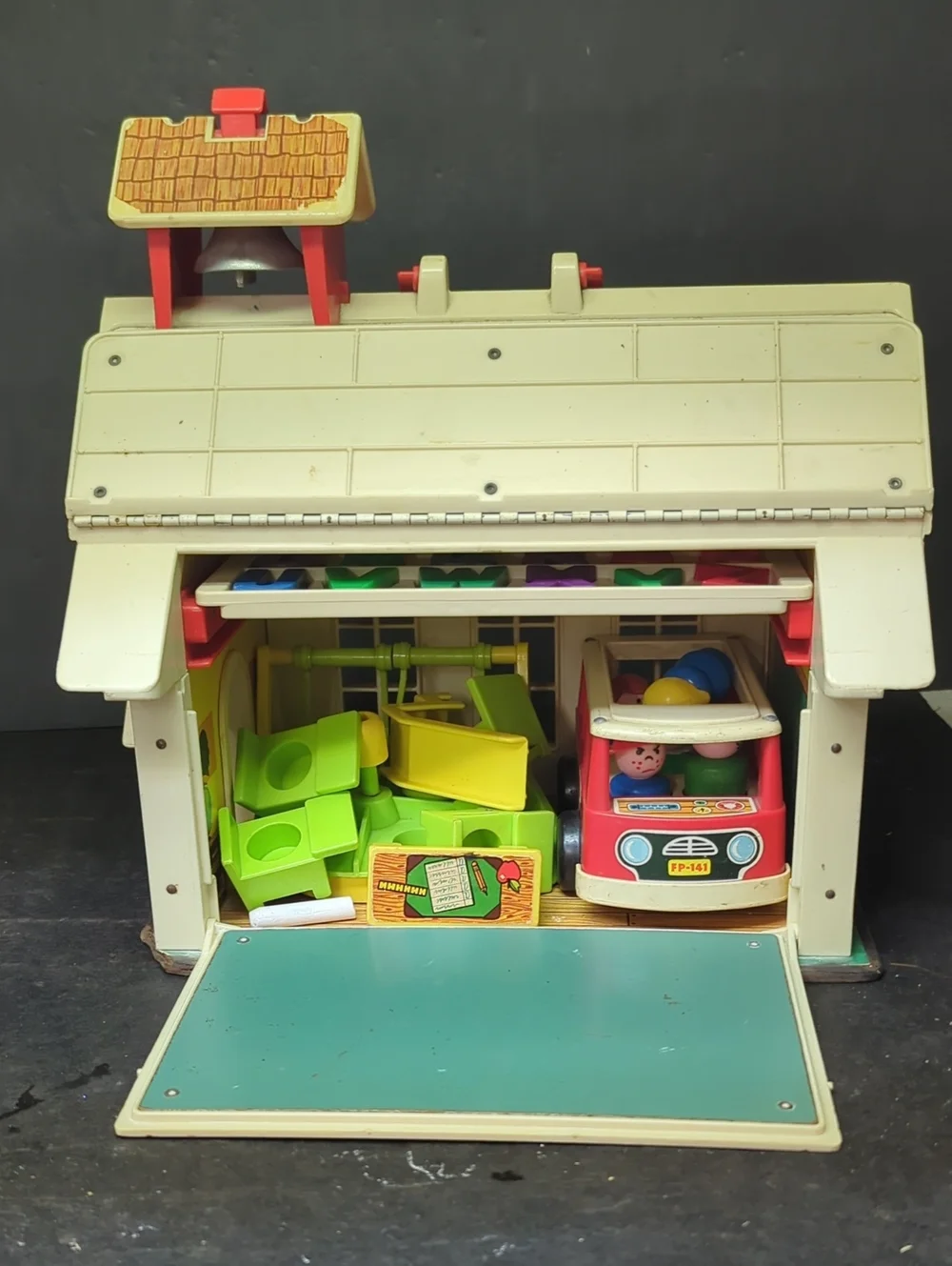 Set19)#923	 Little‎ People Play Family School 1971 w/extras set/trays/bus